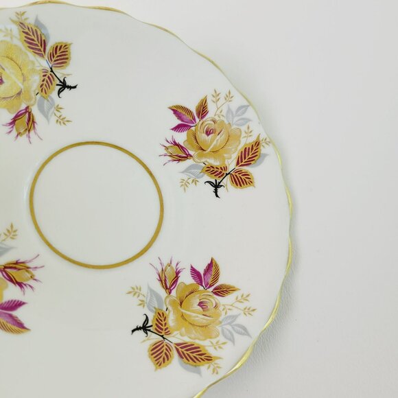 Vintage Rosina Heavy Gold Teacup & Saucer Yellow Rose Leaves Fall Autumn - Picture 9 of 16